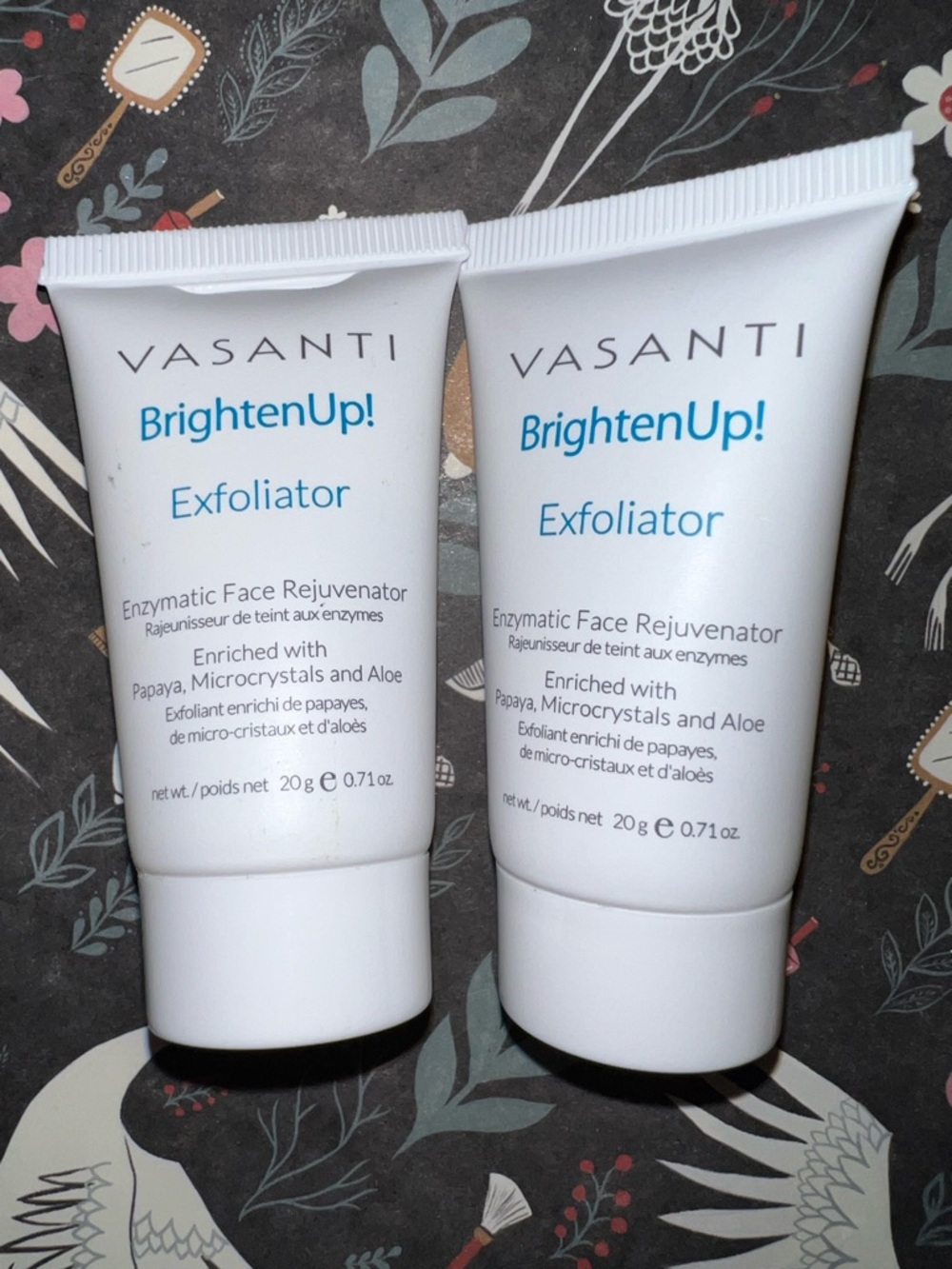 Vasanti BrightenUp! Exfoliator - White | Enzymatic Face Rejuvenator